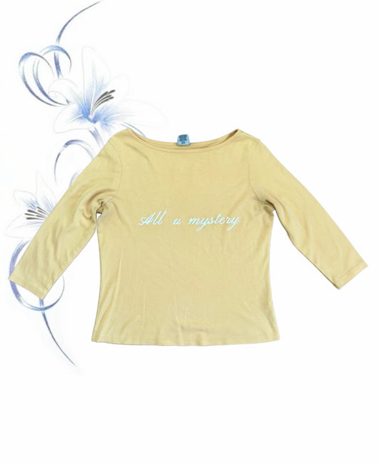 mystery in yellow