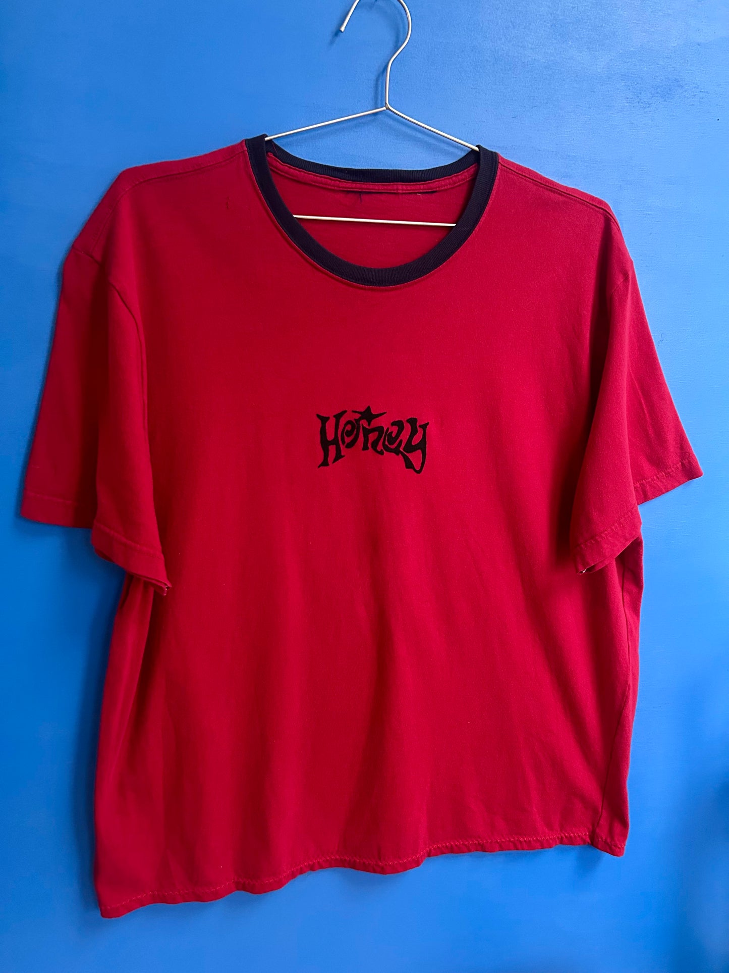 red honey tee